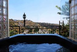 Adler Elegant - luxurious Holiday apartment in Safed