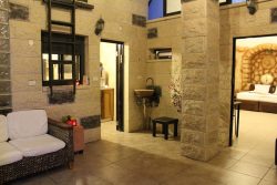 Adler Elegant - luxurious Holiday apartment in Safed